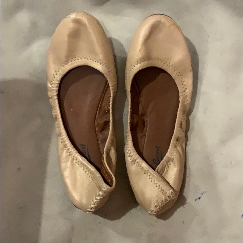 Ballet flats